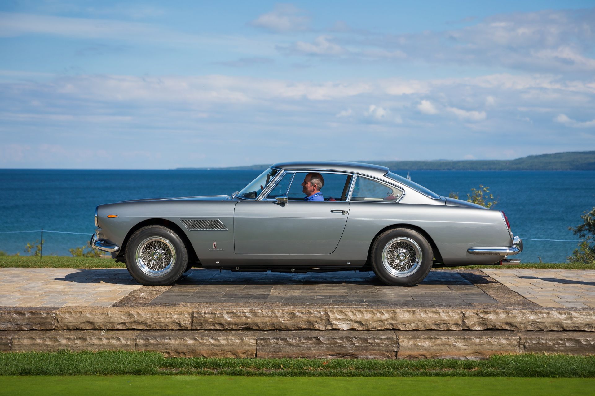 1964 Ferrari 330 America - 3rd