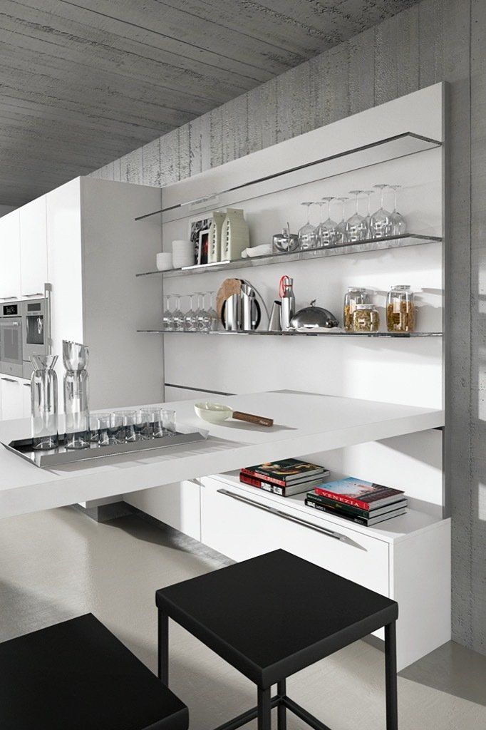 Progetto cucina con boiserie attrezzata