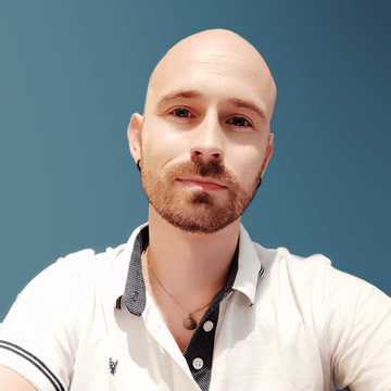 Marcel de Koning is a freelance translator and owner of De Koning Translations OÜ. Always one click away from Liverpool, Manchester, Birmingham, Leeds-Bradford or Glasgow.