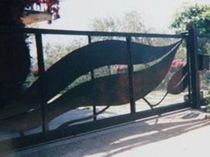 Realizzazione cancelli in ferro fabbro Sirola Rapallo Realizzazione cancelli in ferro fabbro Sirola Rapallo