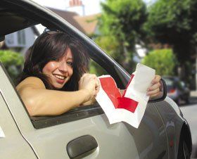 Driving lessons - Derby, Derbyshire - Public Driving School - Woman Driving lessons - Derby, Derbyshire - Public Driving School - Woman