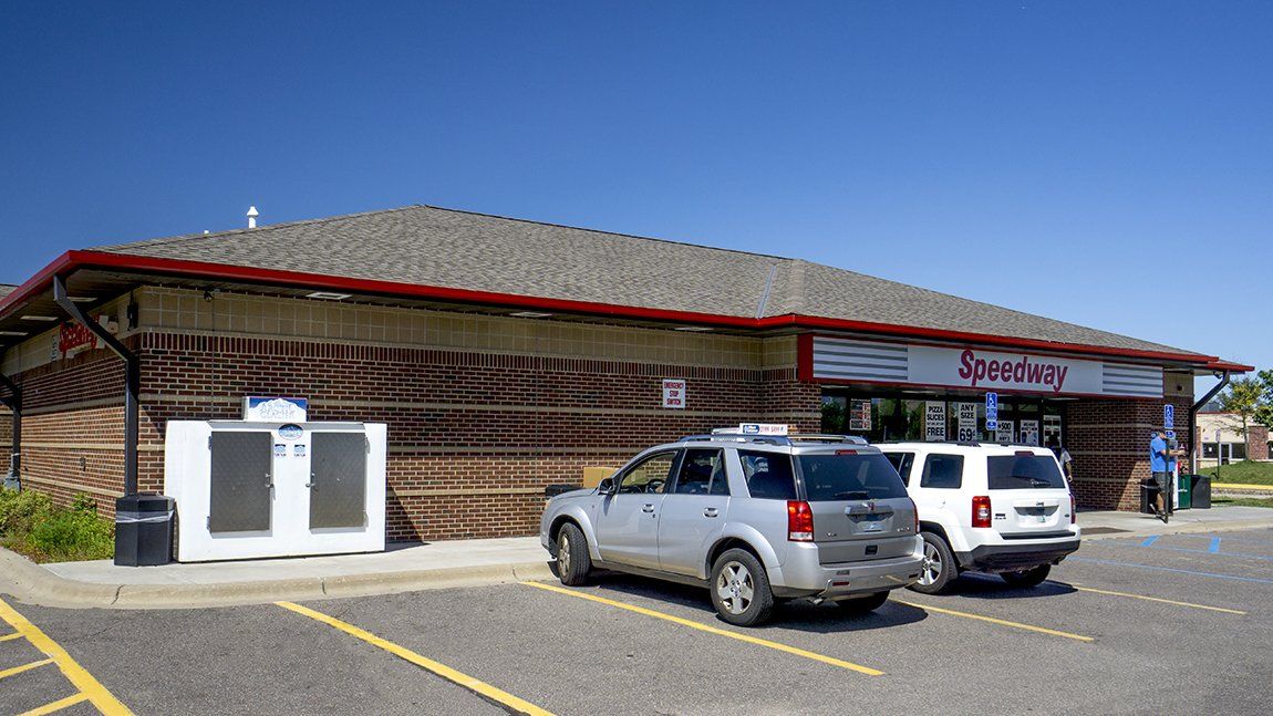 Speedway in Plymouth Building — Minneapolis, Mn — West Development