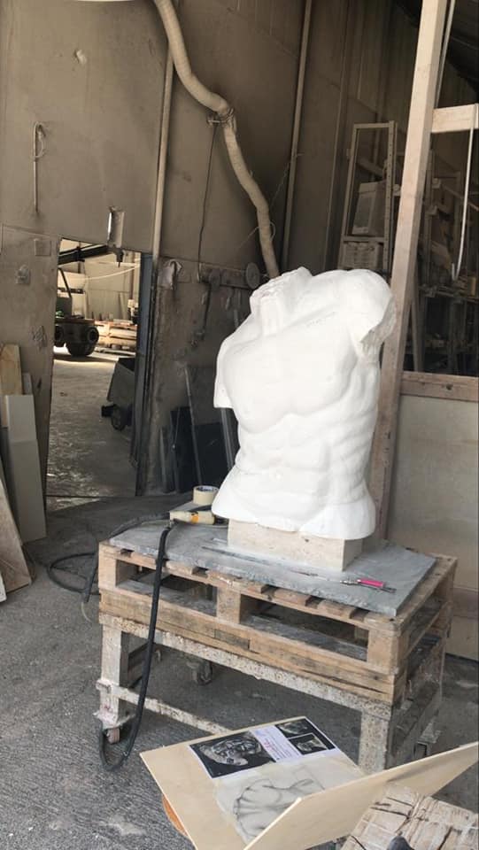 Sculture in quarzo.
