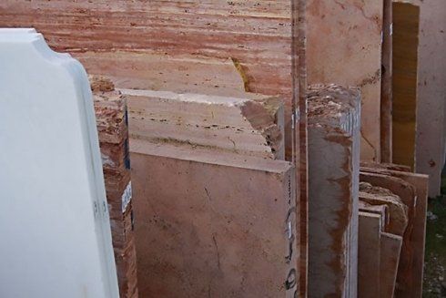 Lavorazioni in marmo su misura a Roma e dintorni.