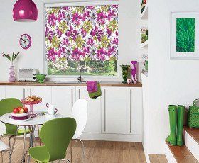 blind in kitchen