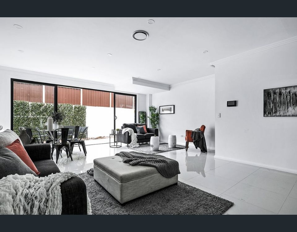 lounge room