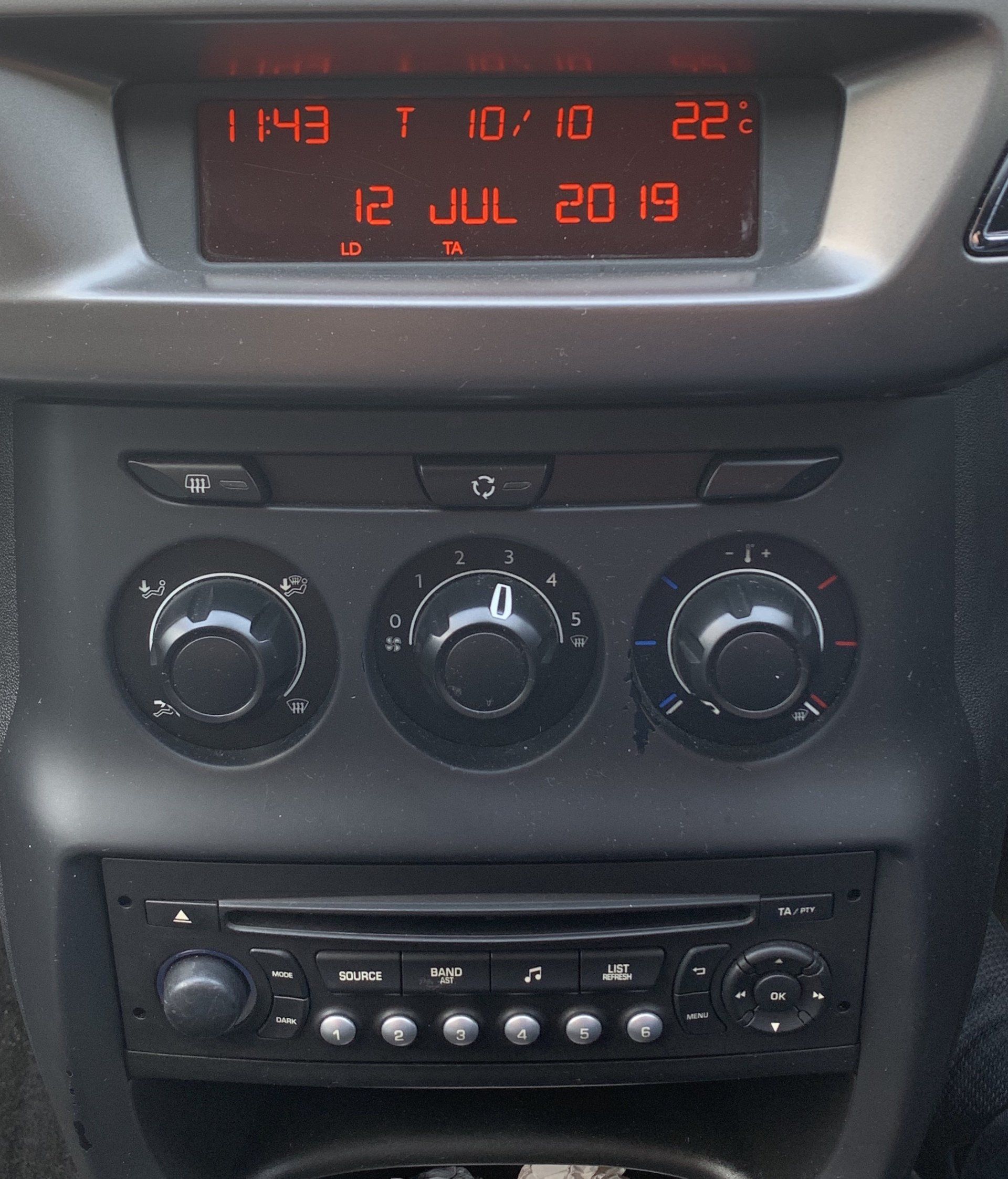 Citroen C3 RD4N1M-03 PSARCD411-75 98 032 839 XT Continental Siemens VDO