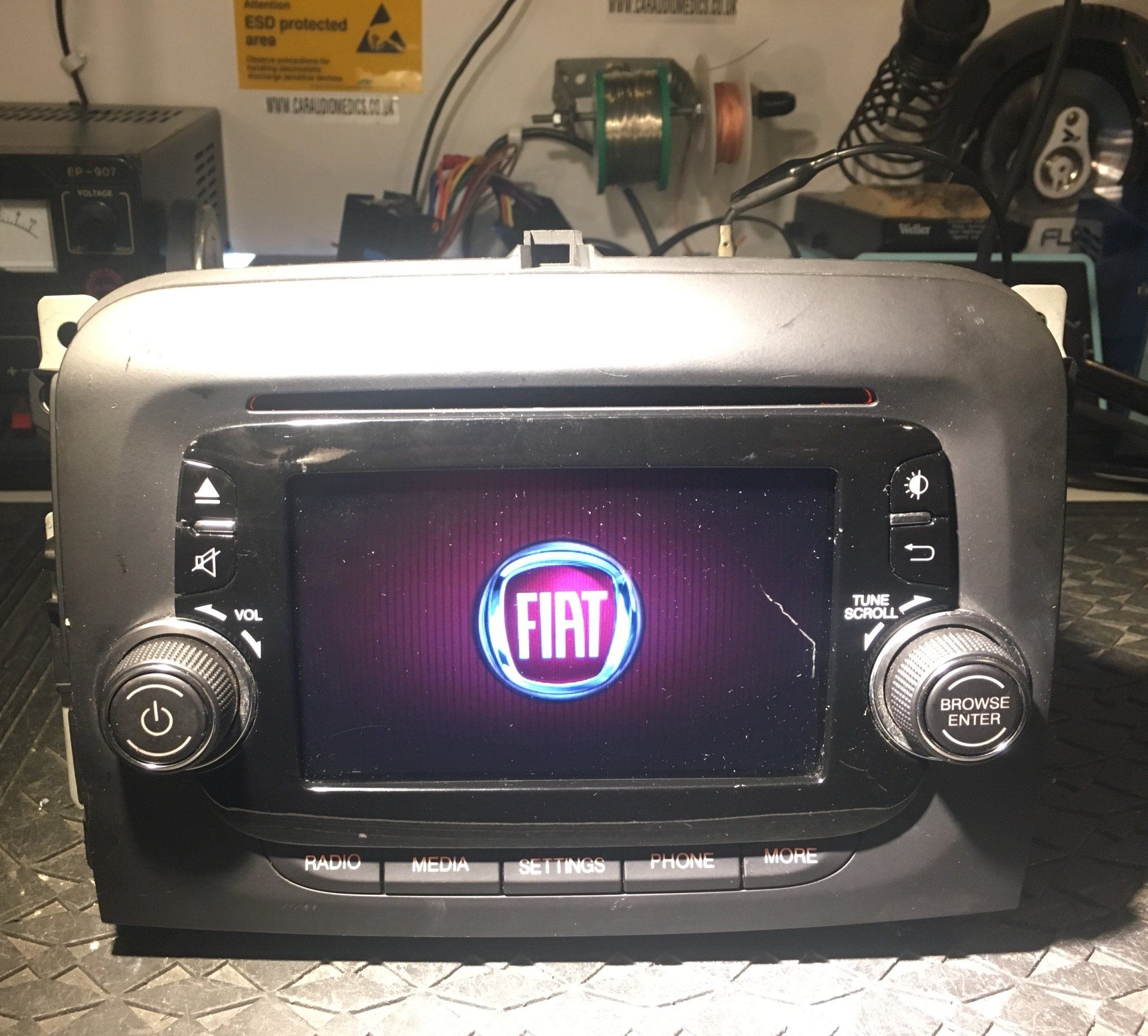 Fiat 500 330 VP2 ECE DAB NAV Continental