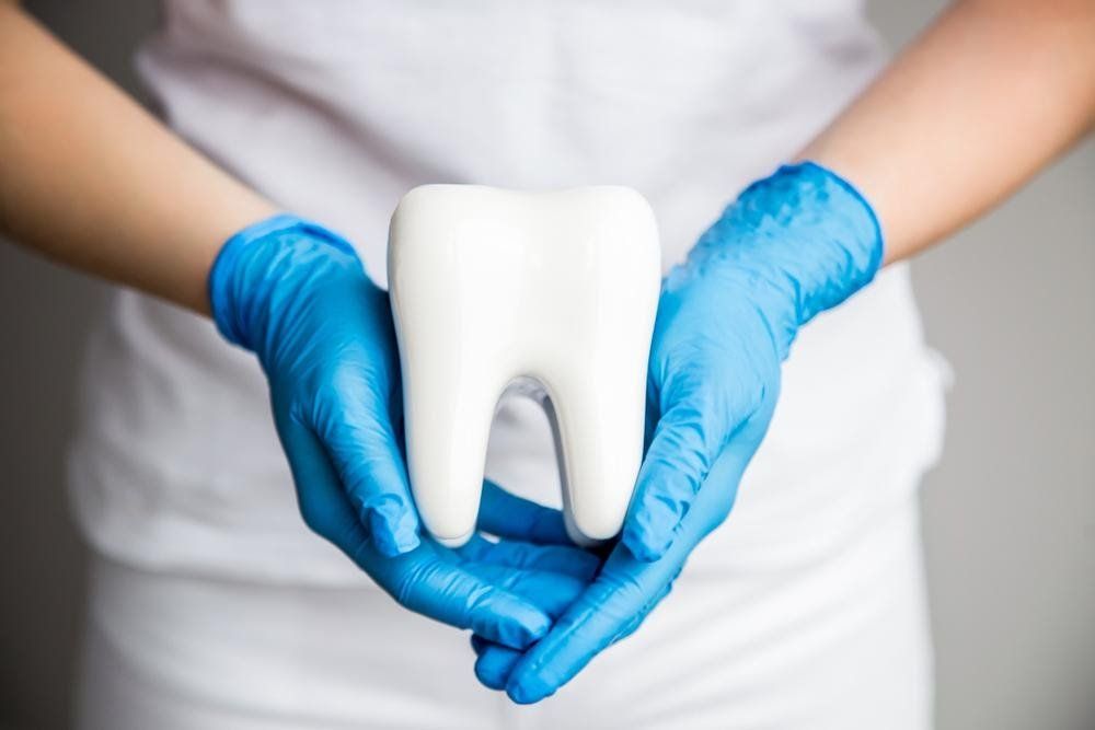 DENTAL IMPLANTSDENTAL IMPLANTS