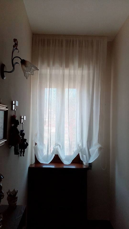 tenda a pacchetto in cotone bianco