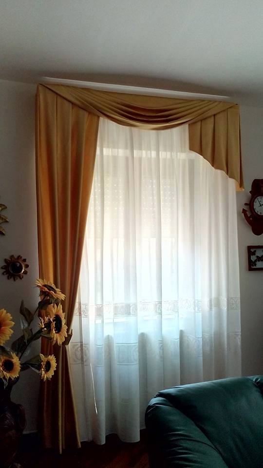 tenda in lino bianco