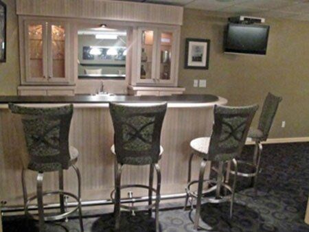 Bar Style Kitchen — Roofing And Siding in Toledo, OH