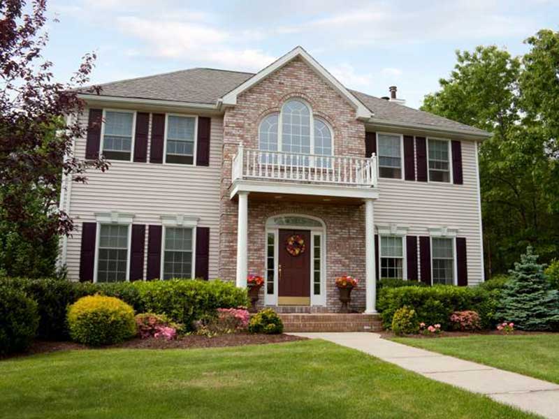 Two-Storey House — Roofing And Siding in Toledo, OH