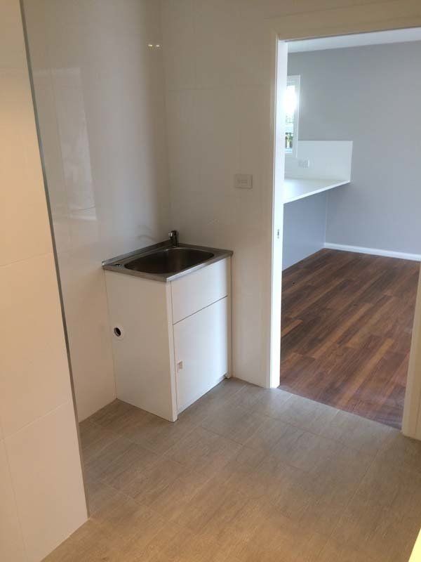 sink in corner