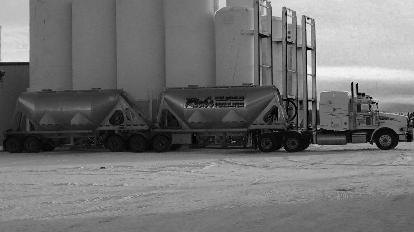 rick's oilfield hauling truck