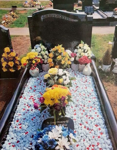 Memorials and Headstones