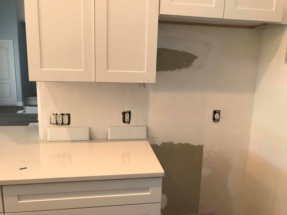 White Beautiful Kitchen Cabinet — Nokomis, FL — Bay Pointe Kitchen and Bath