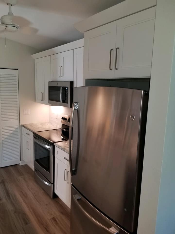 Stainless Appliance in the Kitchen — Nokomis, FL — Bay Pointe Kitchen and Bath