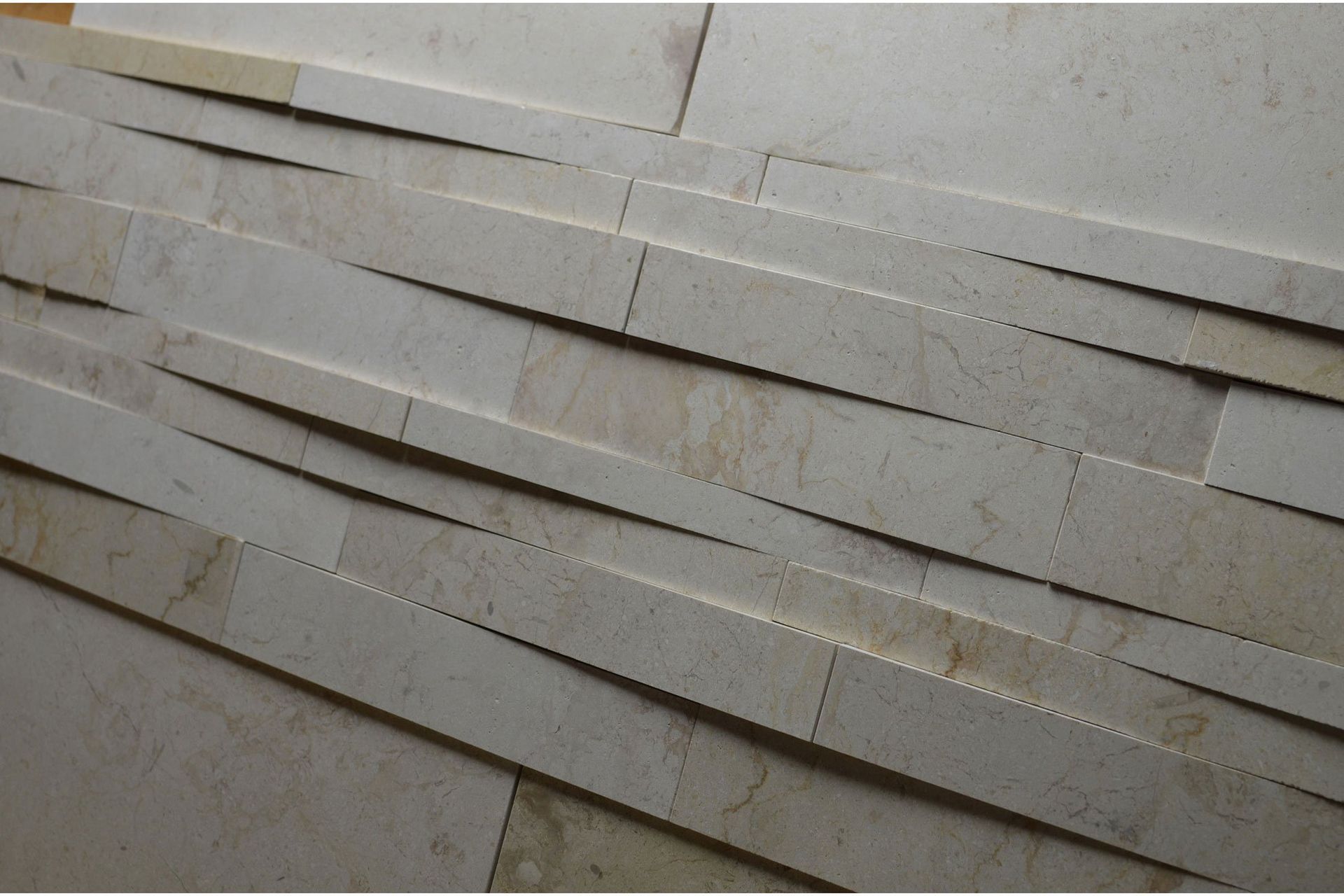 Cladding 9 material