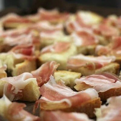 Asparagi con prosciutto al forno