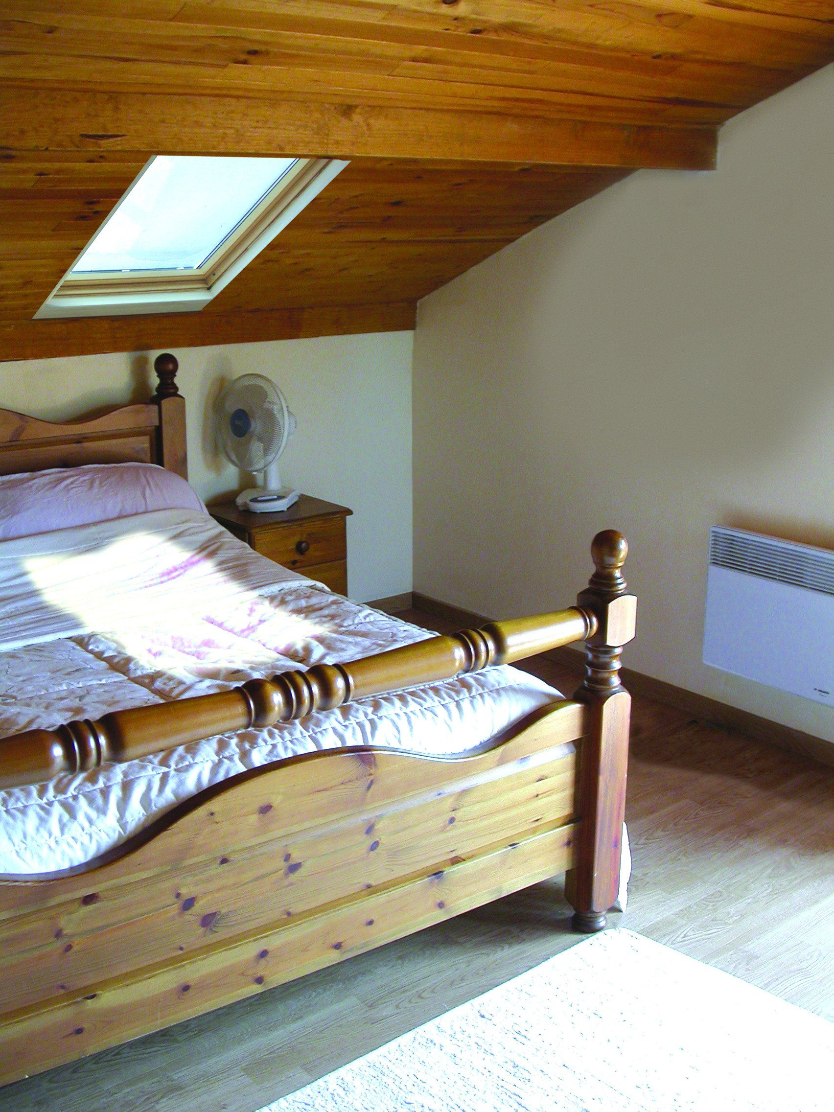 If you need expert carpentry advice in Croydon call 020 8654 3398 Fitted Wardrobes