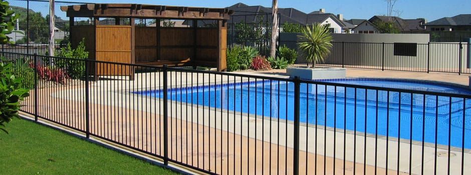 fence made w/ aluminium in Hills District