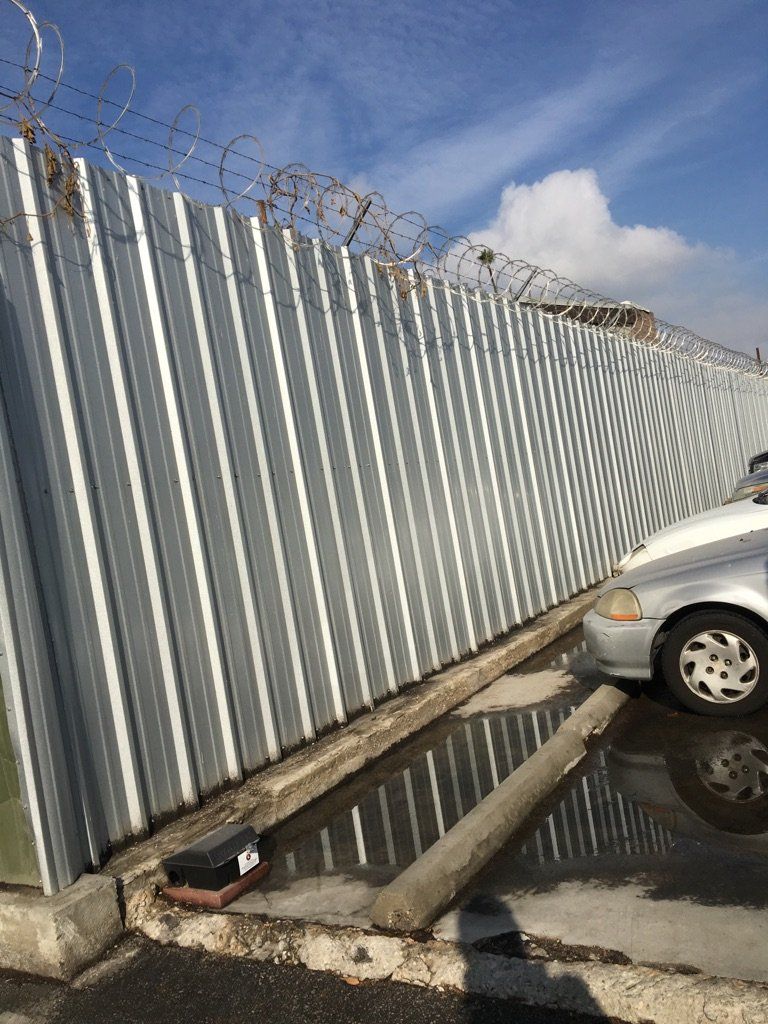 Industrial & Commercial Security Fence - Rocky's Fencing - Garden Grove CA