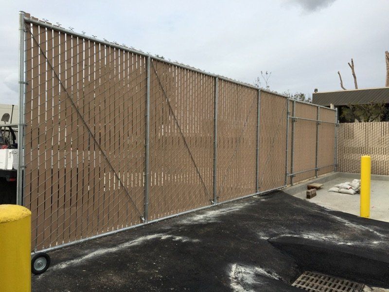 Business Fence - Rocky's Fencing - Garden Grove CA