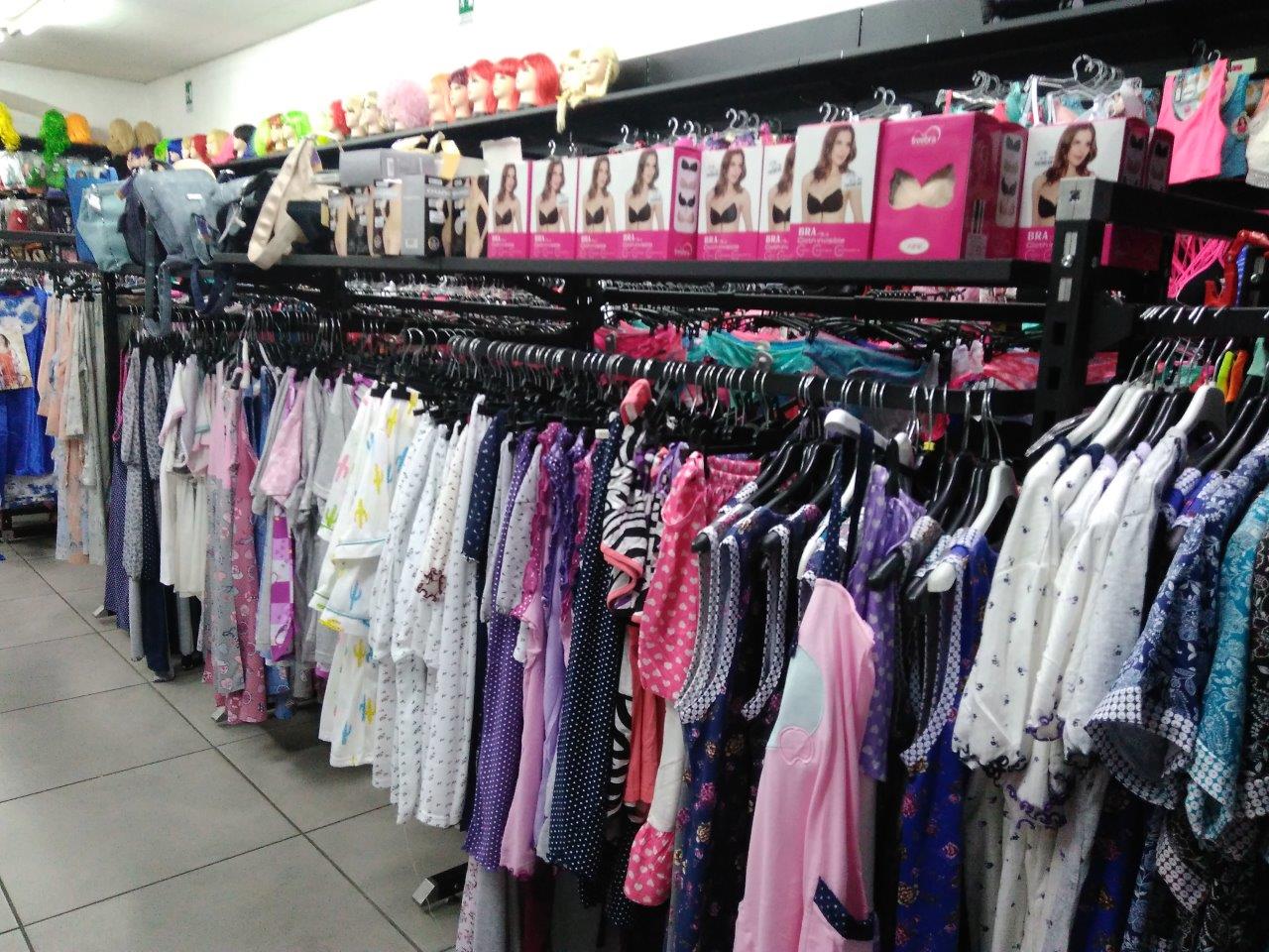 abbigliamento e accessori moda da donna