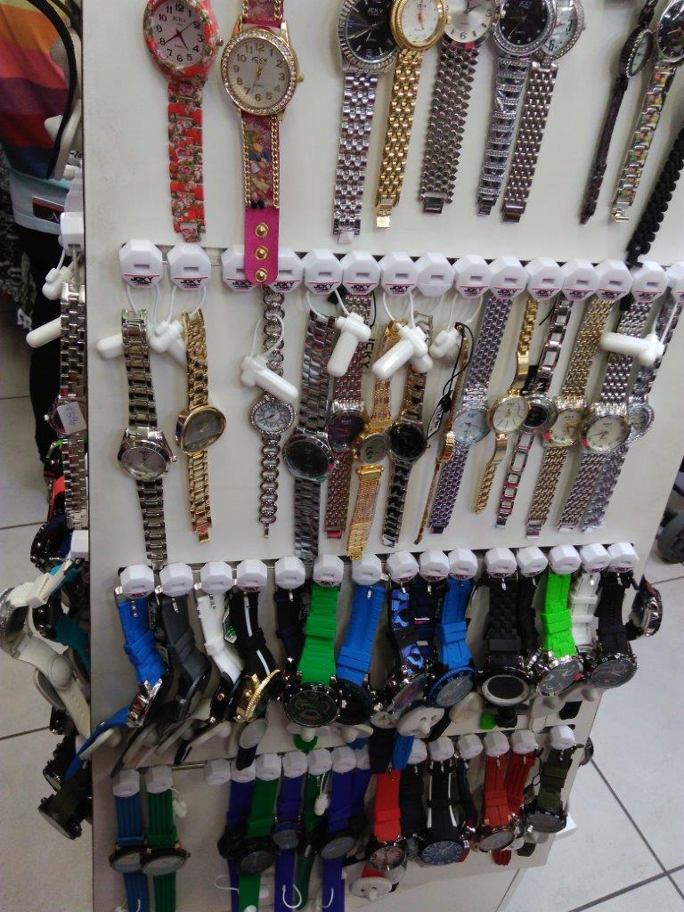 orologi sportivi ed eleganti per uomo e donna