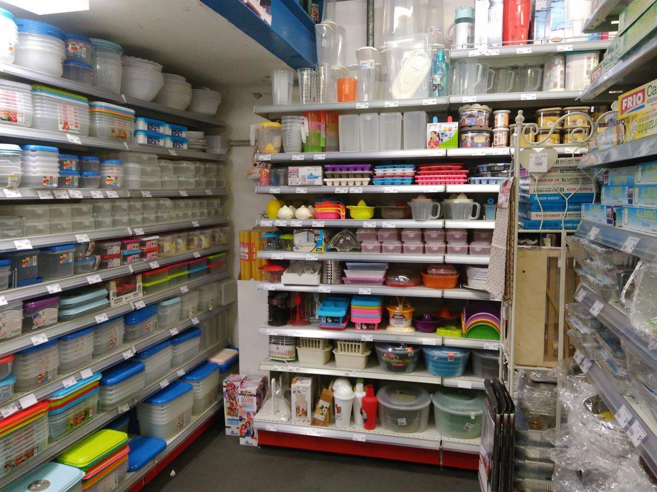 accessori per la cucina e contenitori in plastica per alimenti