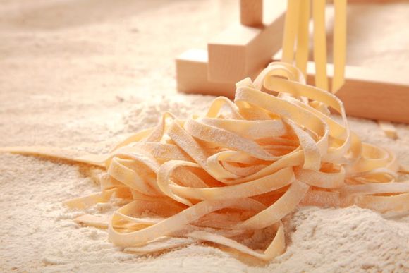 Tagliatelle di casa appena fatte