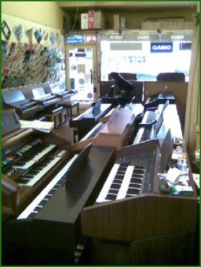 For digital pianos & keyboards in Coventry, West Midlands call 024 7668 7814 keyboards