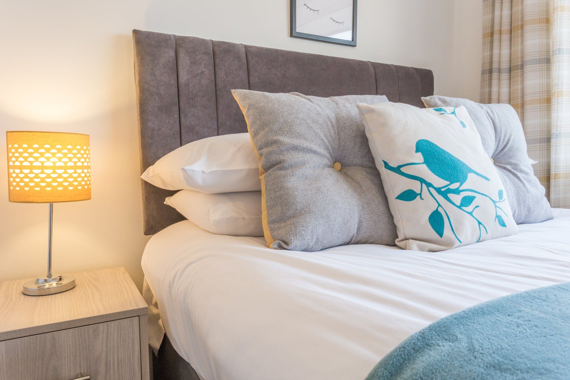 Icon| Serviced Accommodation | Oxford Apt | Contractors | Business | Leisure | Families
