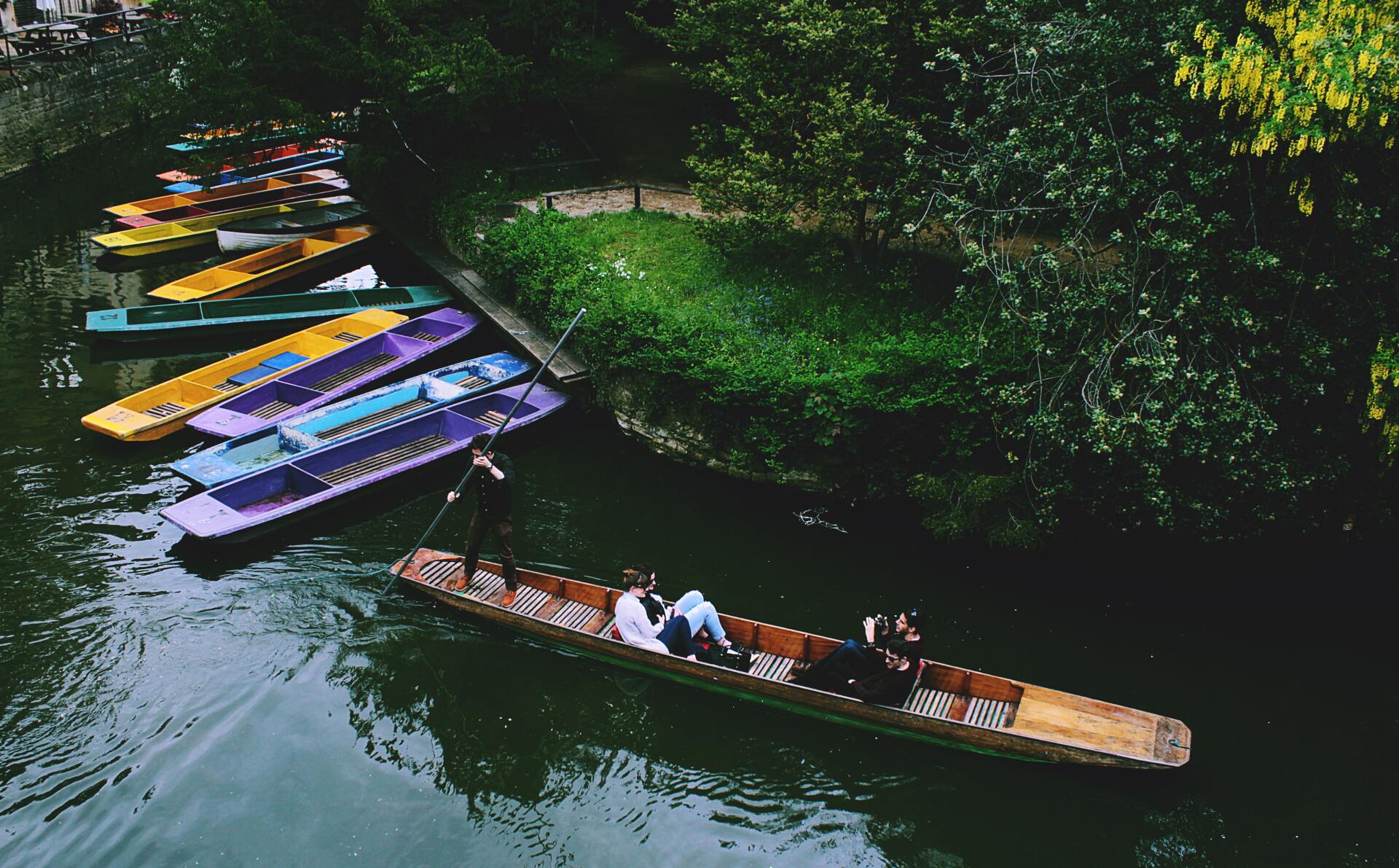 Icon| Serviced Accommodation | Oxford Apt | Contractors | Business | Leisure | Families