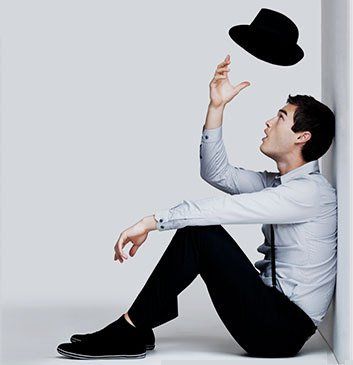 WEB BEAUTY MEN man with a hat