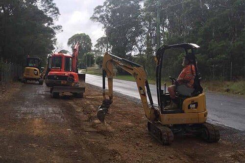 Excavators — Drilling, excavation and earthworks in Kiama, NSW Excavators — Drilling, excavation and earthworks in Kiama, NSW