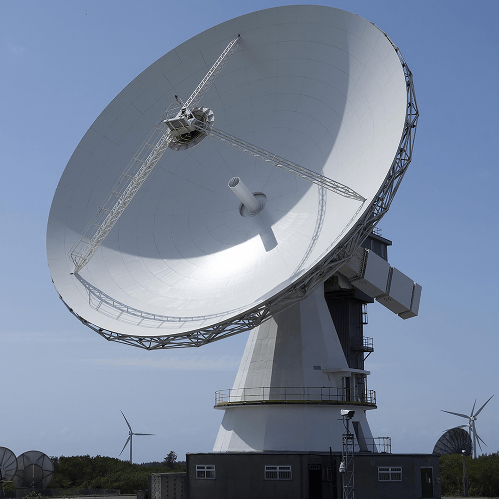 View across to Ghy3 with its upgraded Feed horn