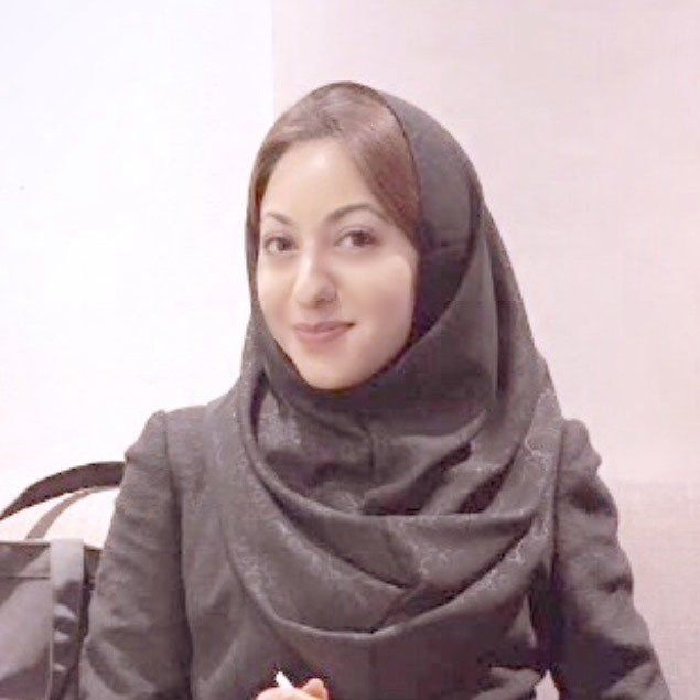Salma Khan is a qualified nutritionist in Wimbledon London at the Health Zone Clinic