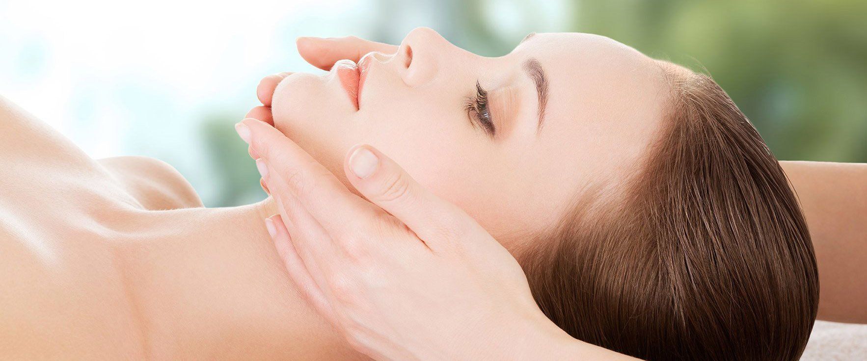 relaxing and sports massage in wimbledon, london from Health Zone Clinic