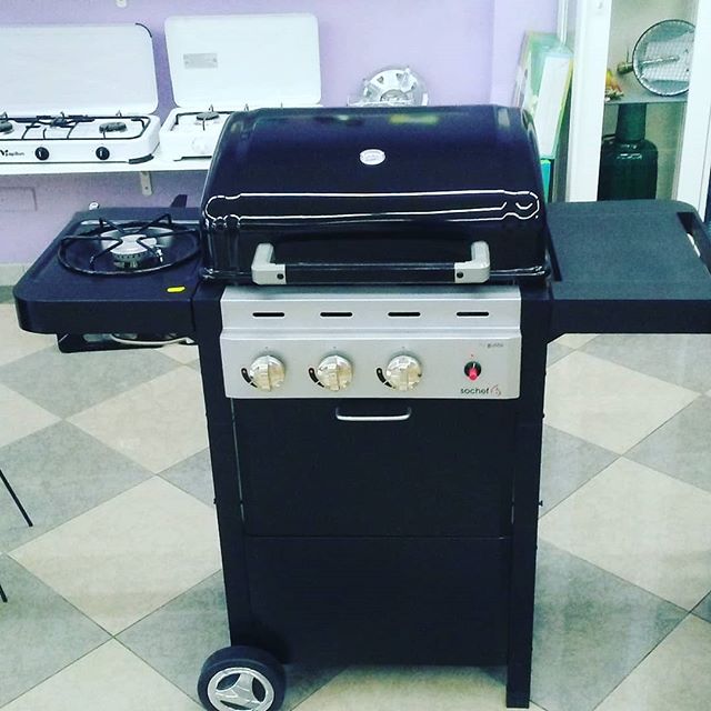 barbecue professionale moderno