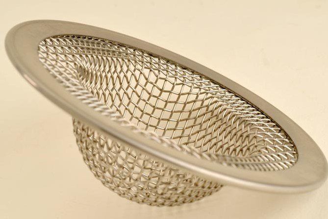 High tolerance fine mesh and dished filters