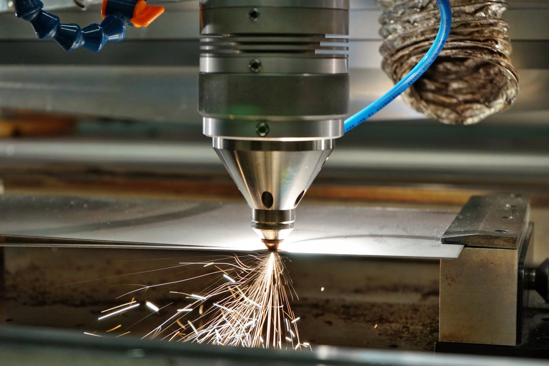 Jutz Lasertechnik, szolgáltatások, lézervágás