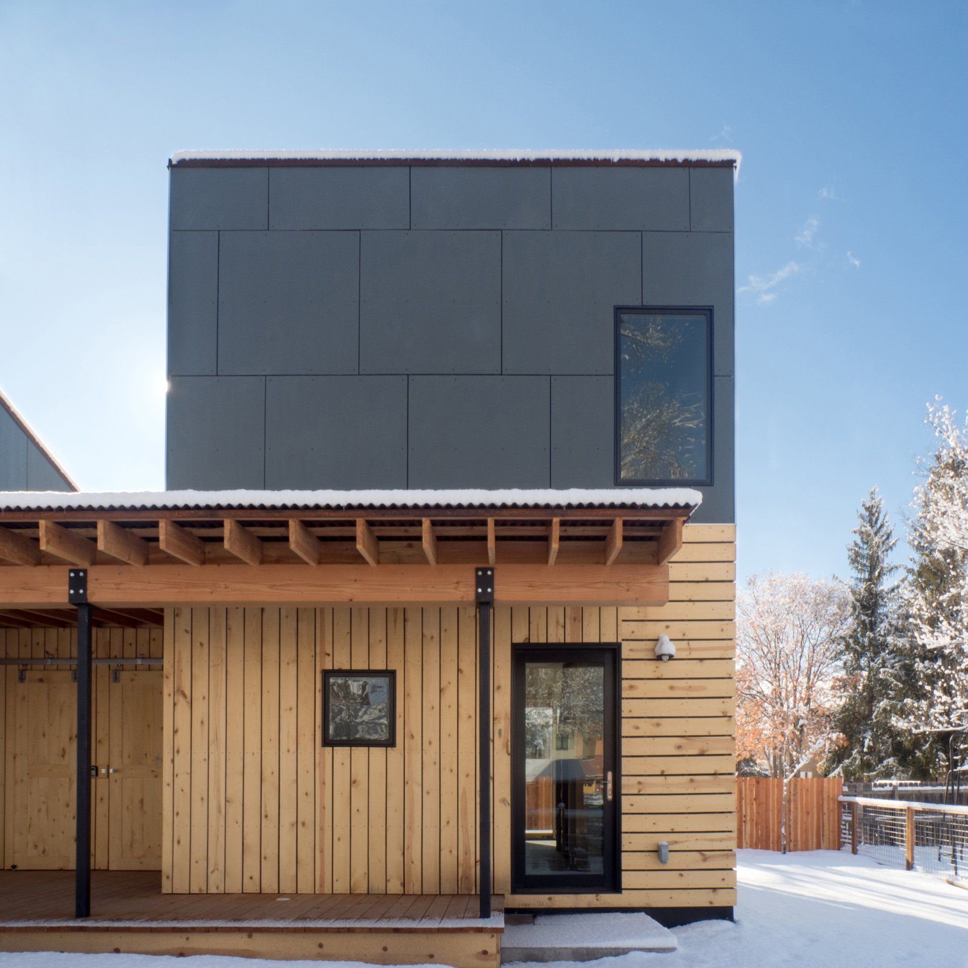 cabin exterior materials