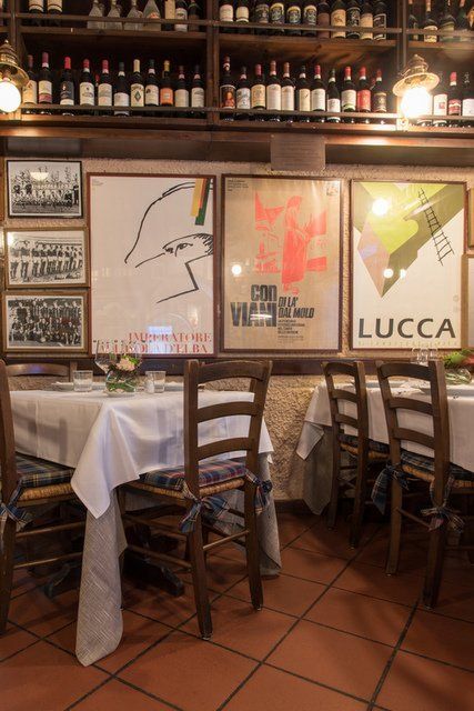 Interno di una sala da pranzo