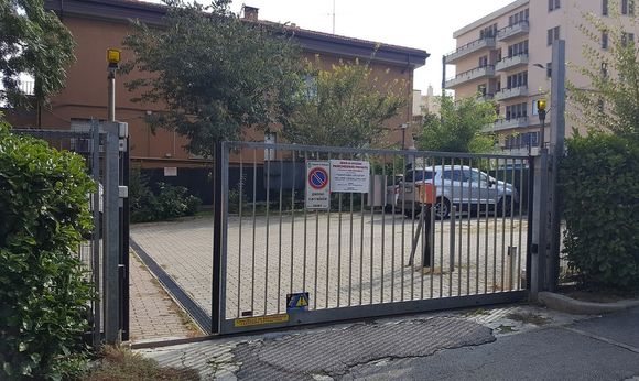 Parcheggio riservato clienti sanitaria