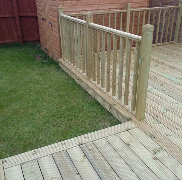 Single level decking
