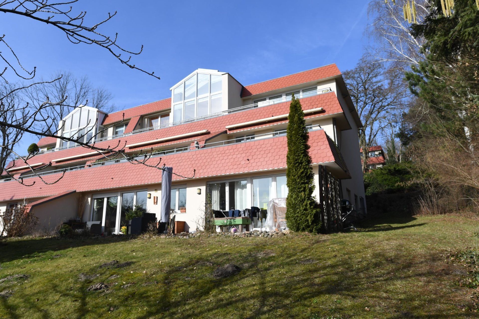 Das+Haus+von+aussen.jpg