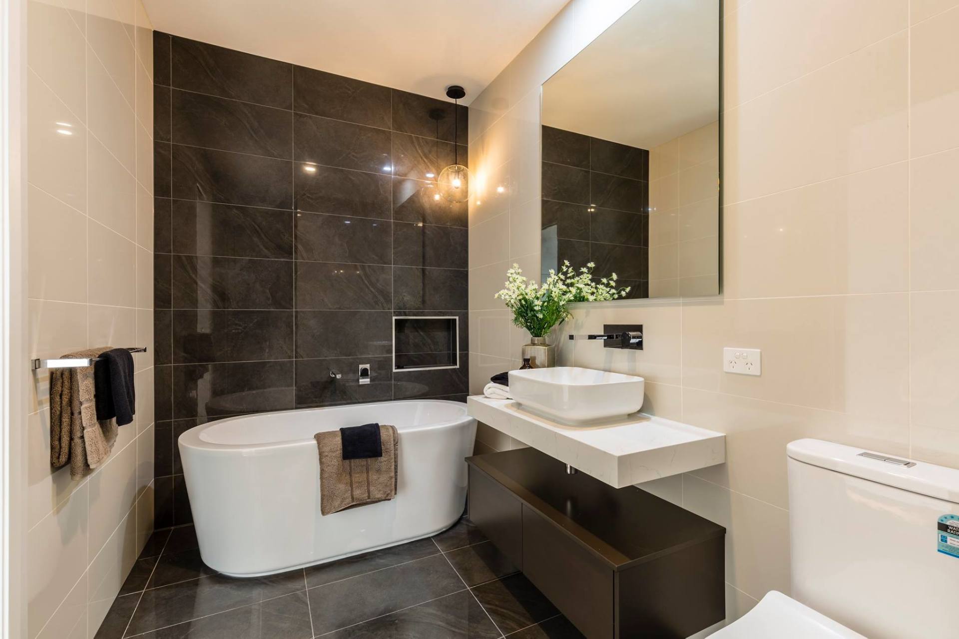 Ashuburtan bathroom