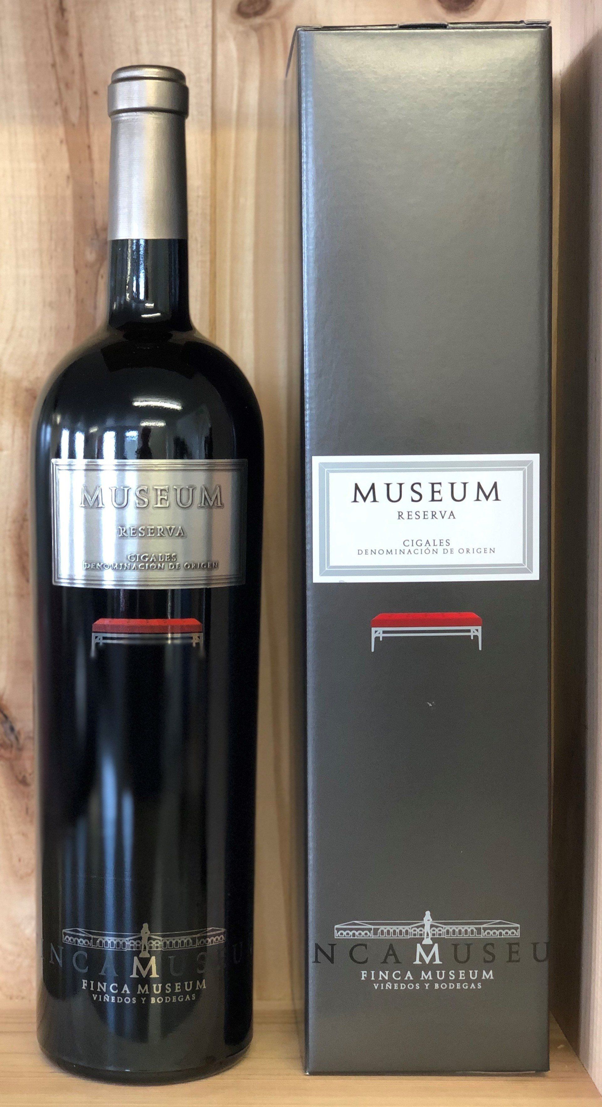 Finca Museum Reserva, Cigales, Spain 2014 - Mag in Card Box Magnum Museum Reserva in Gift Box